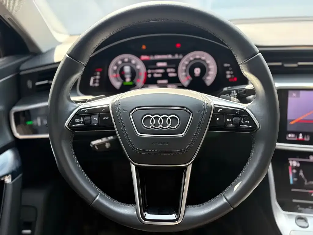 Audi A6L 2023 из CN, фото 7