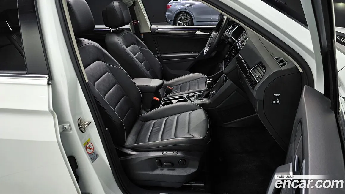 Volkswagen Tiguan 2022 из KR, фото 3
