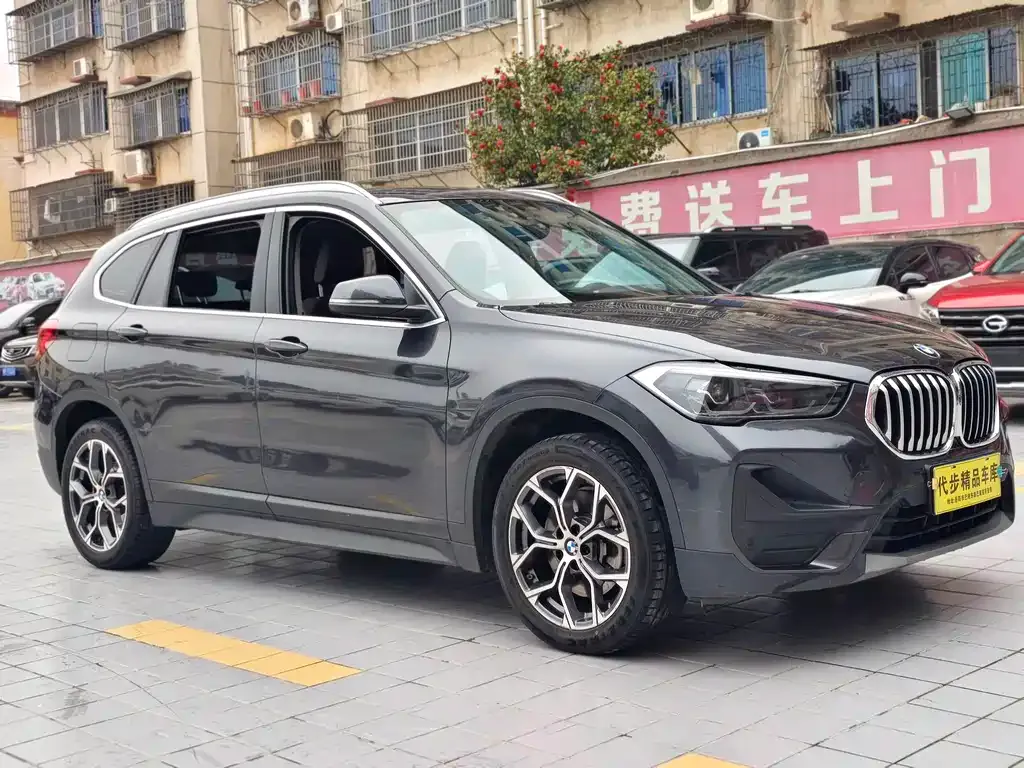 BMW X1 — фото 2