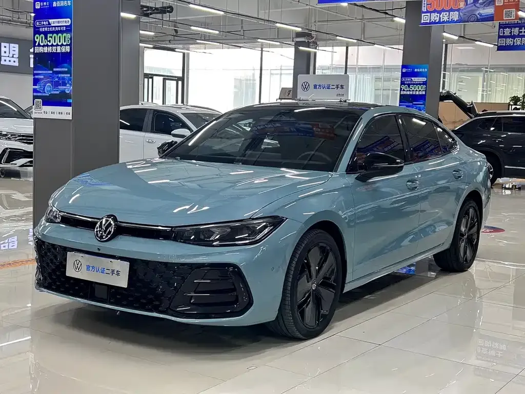 Volkswagen Passat 2024 из CN, фото 1