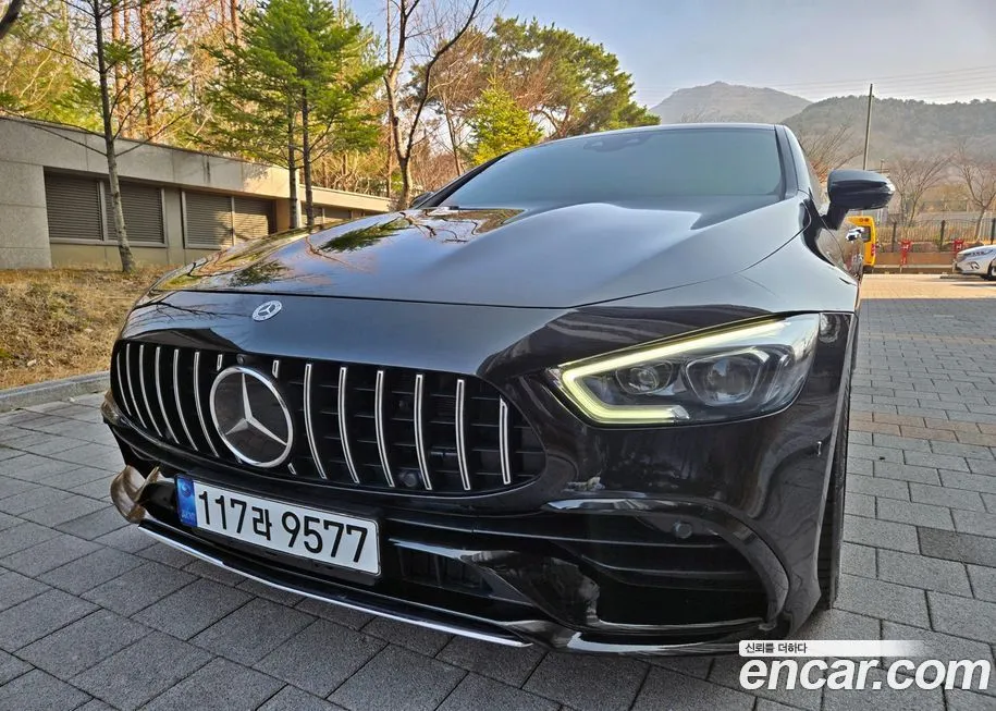 Mercedes-Benz AMG GT