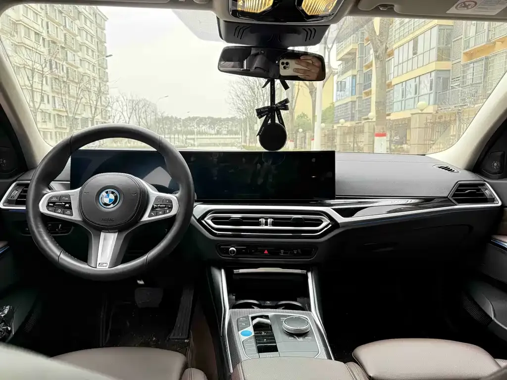 BMW i3 2023 из CN, фото 2