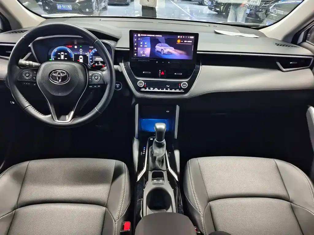Toyota Frontlander 2023 из CN, фото 7
