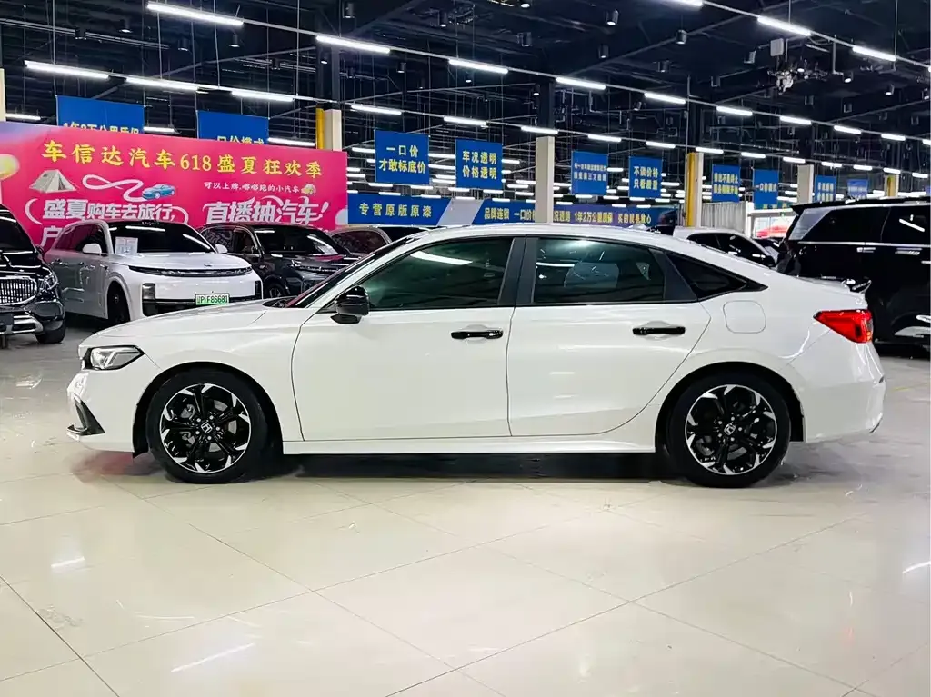 Honda Civic 2022 из CN, фото 10