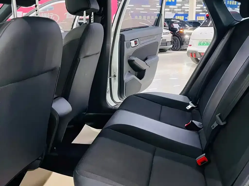 Honda Civic 2022 из CN, фото 2