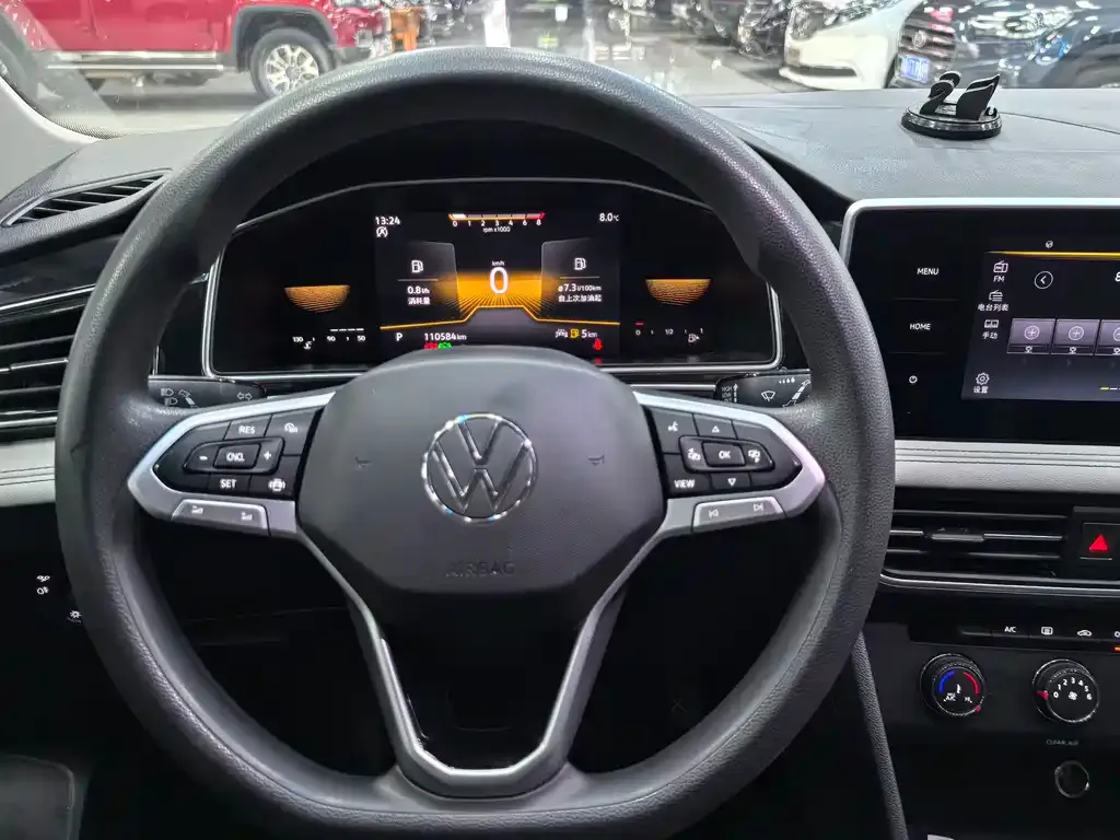 Volkswagen Tiguan L 2022 из CN, фото 8