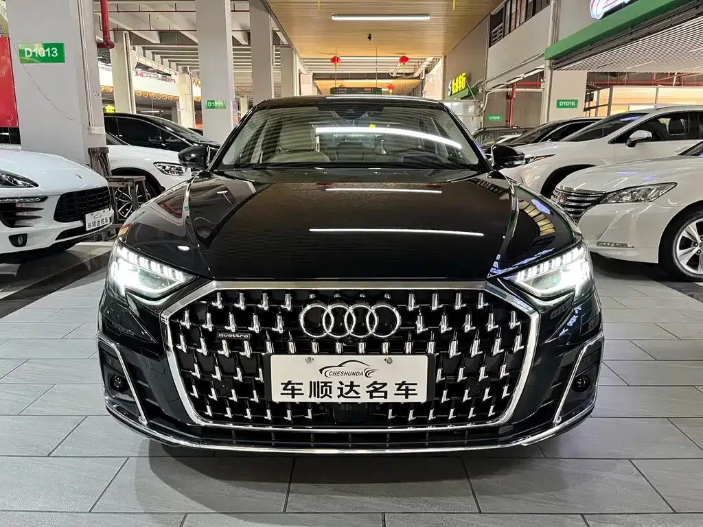 Audi A8 2022 из CN, фото 7