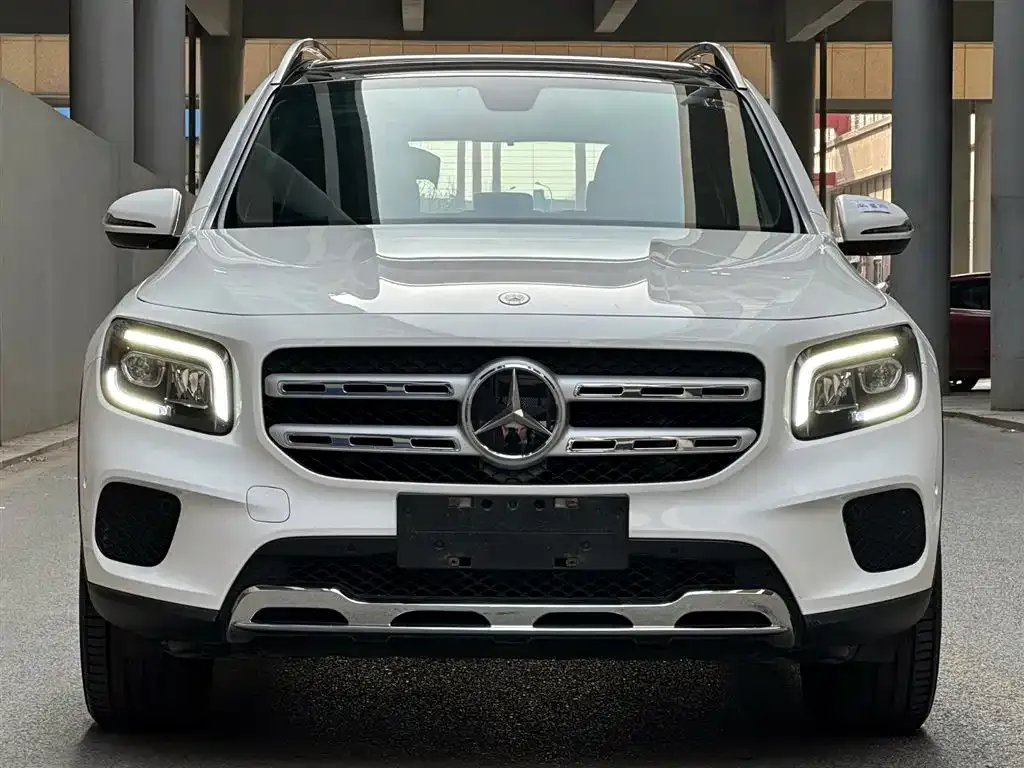 Mercedes-Benz GLB — фото 5