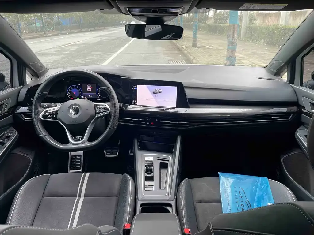 Volkswagen Golf 2022 из CN, фото 9