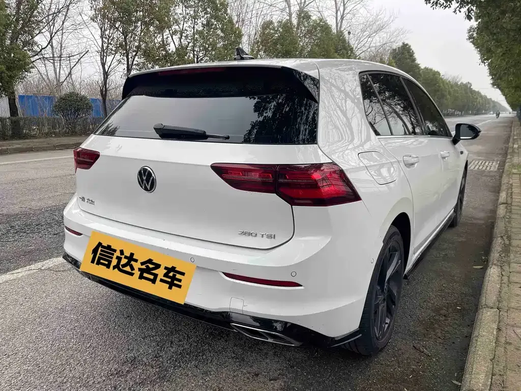 Volkswagen Golf 2022 из CN, фото 8