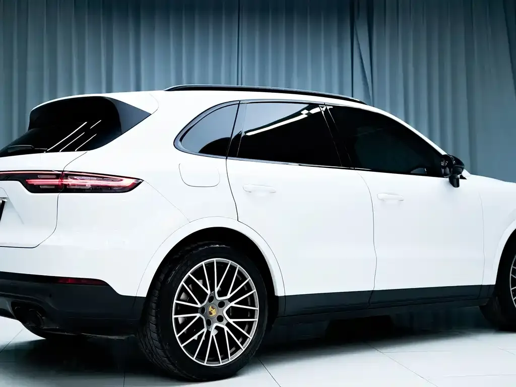 Porsche Cayenne 2023 из CN, фото 3