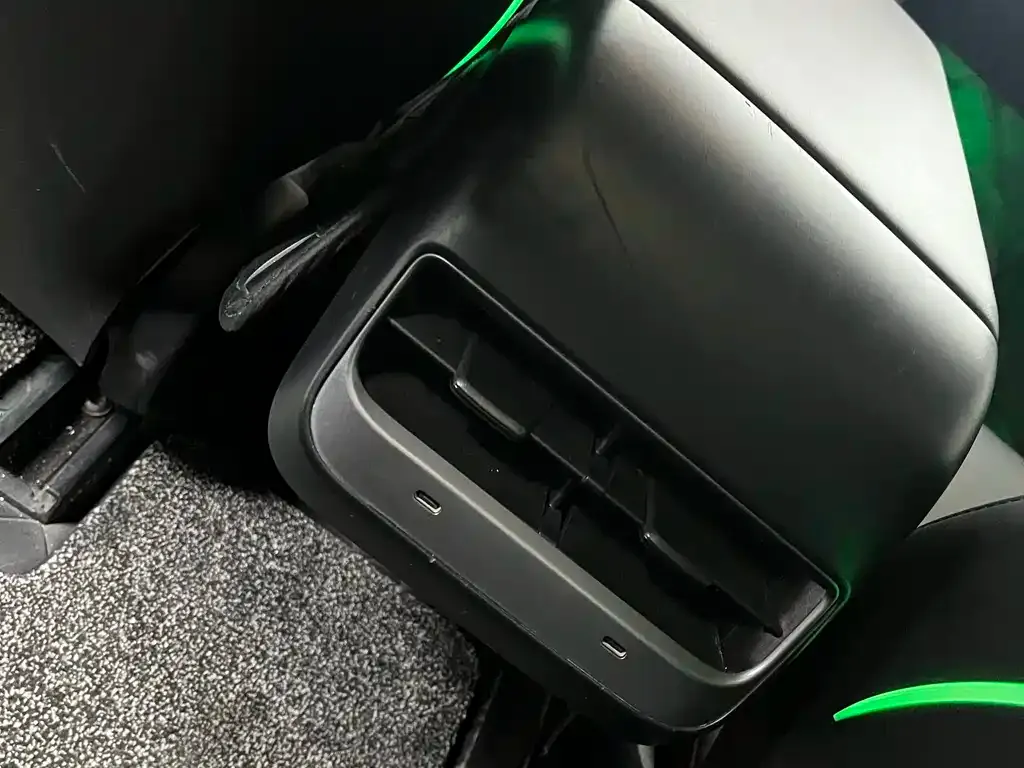 Tesla Model 3 2023 из CN, фото 8