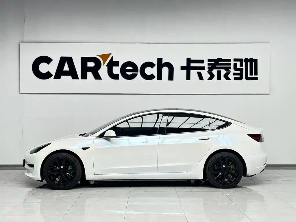 Tesla Model 3 2023 из CN, фото 4