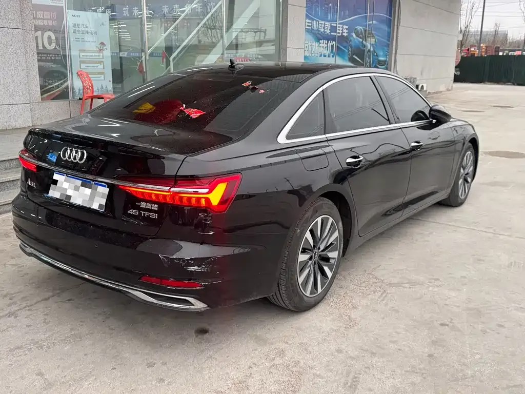 Audi A6L 2023 из CN, фото 3