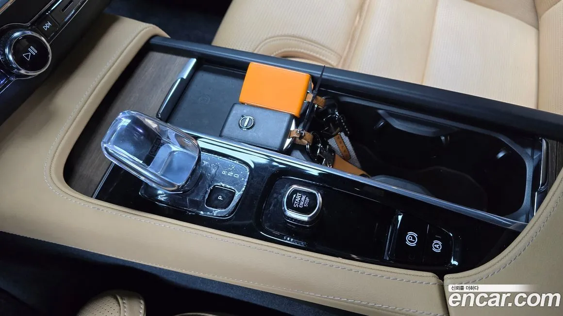 Volvo S90 2023 из KR, фото 3