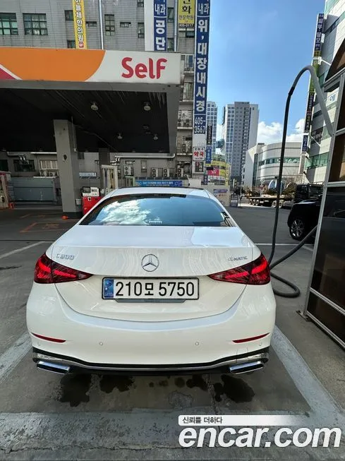Mercedes-Benz C-Class 2023 из KR, фото 2