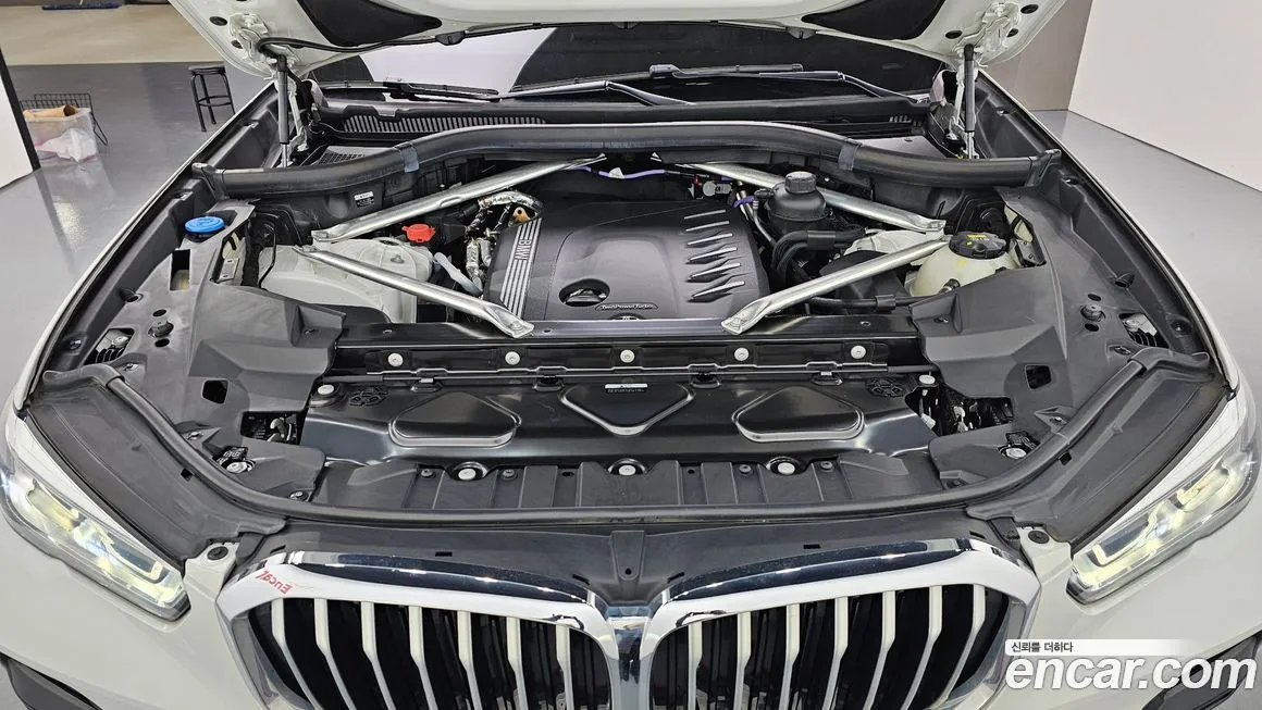 BMW X5 — фото 10