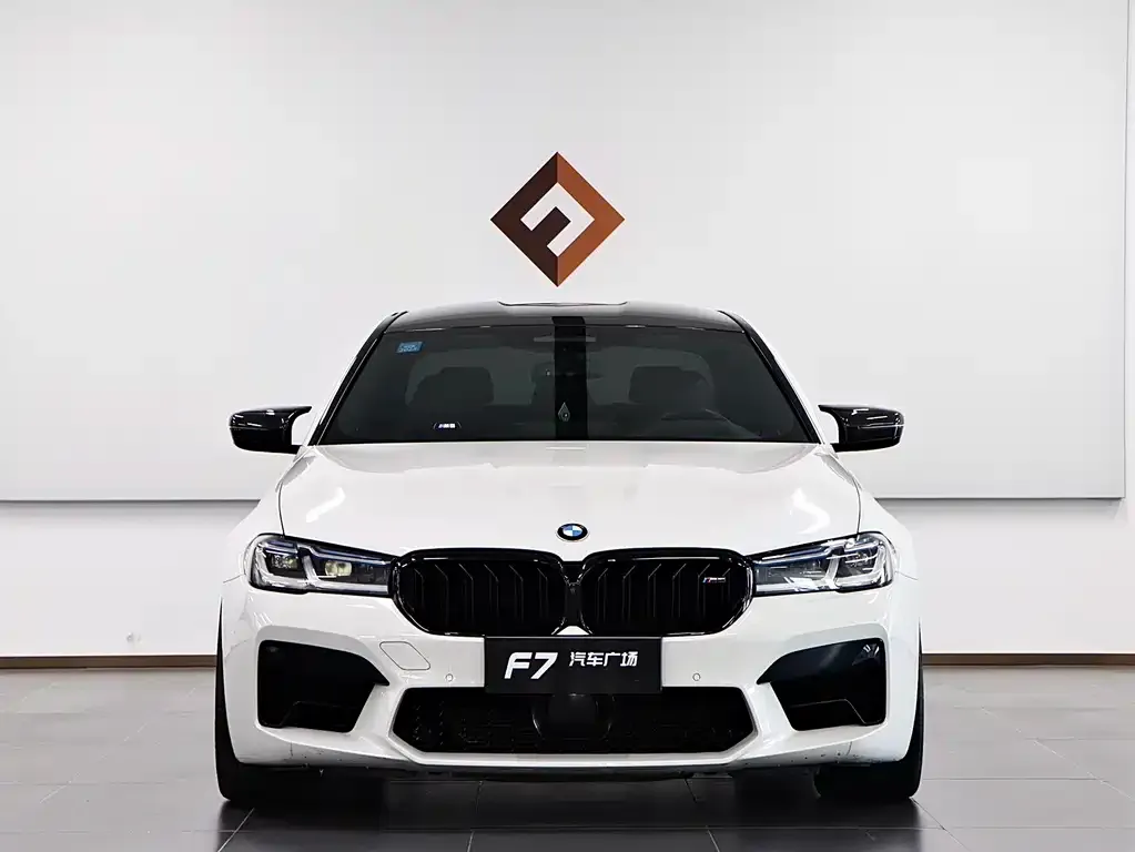 BMW M5 — фото 3