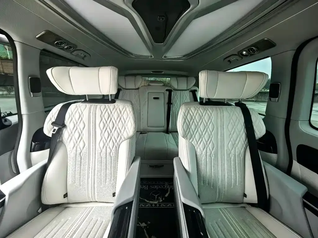 Mercedes-Benz Vito 2023 из CN, фото 10