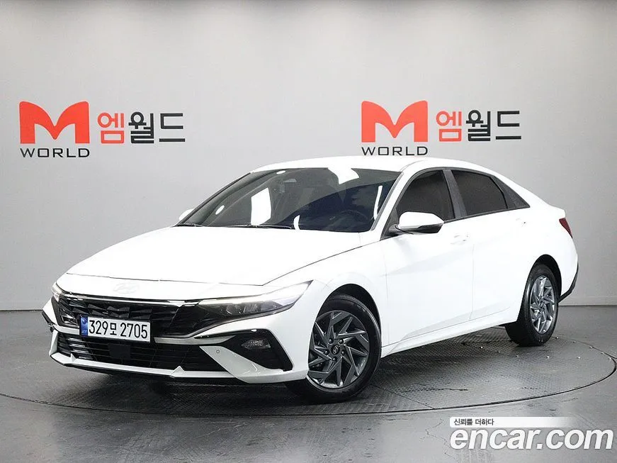 Hyundai AVANTE — фото 1