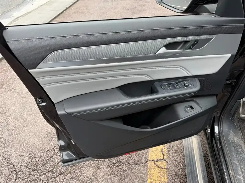 Volkswagen Tavendor 2023 из CN, фото 8
