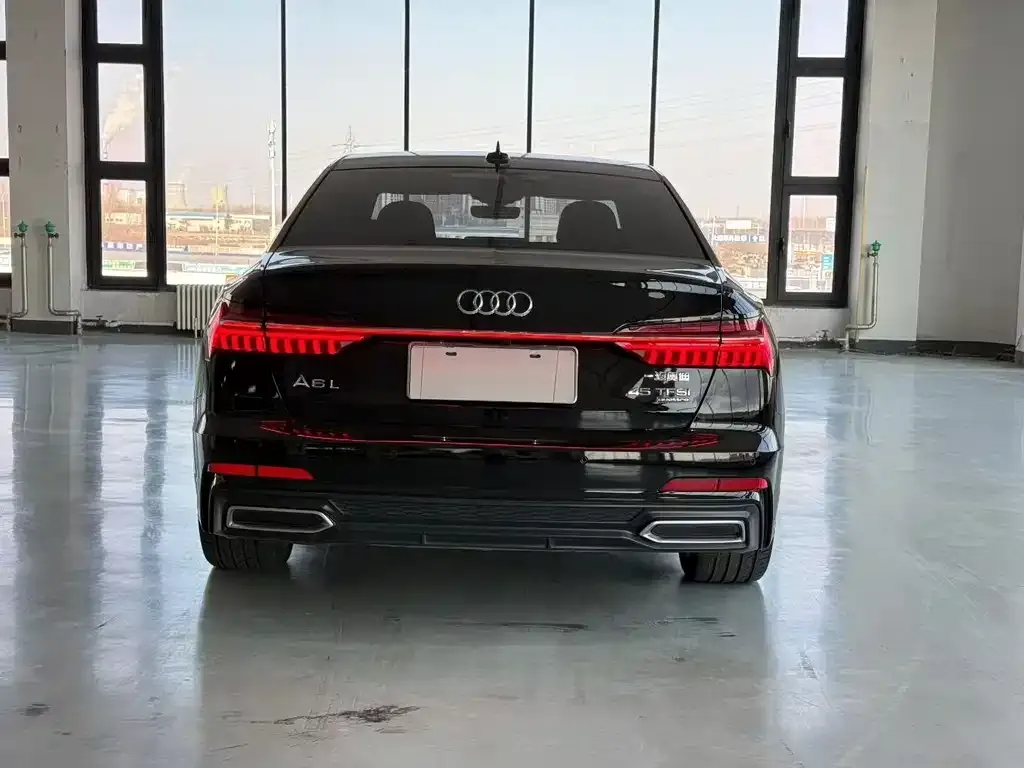 Audi A6L — фото 7