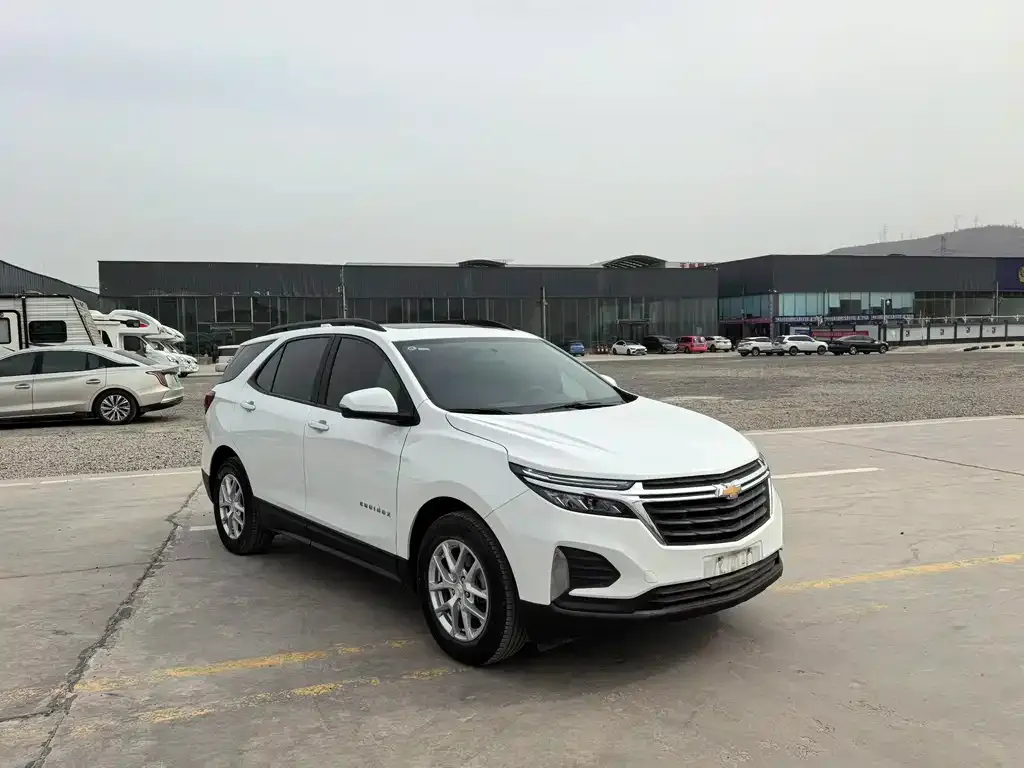 Chevrolet Equinox 2022 из CN, фото 3