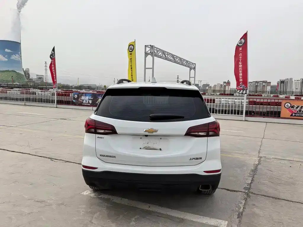 Chevrolet Equinox 2022 из CN, фото 5