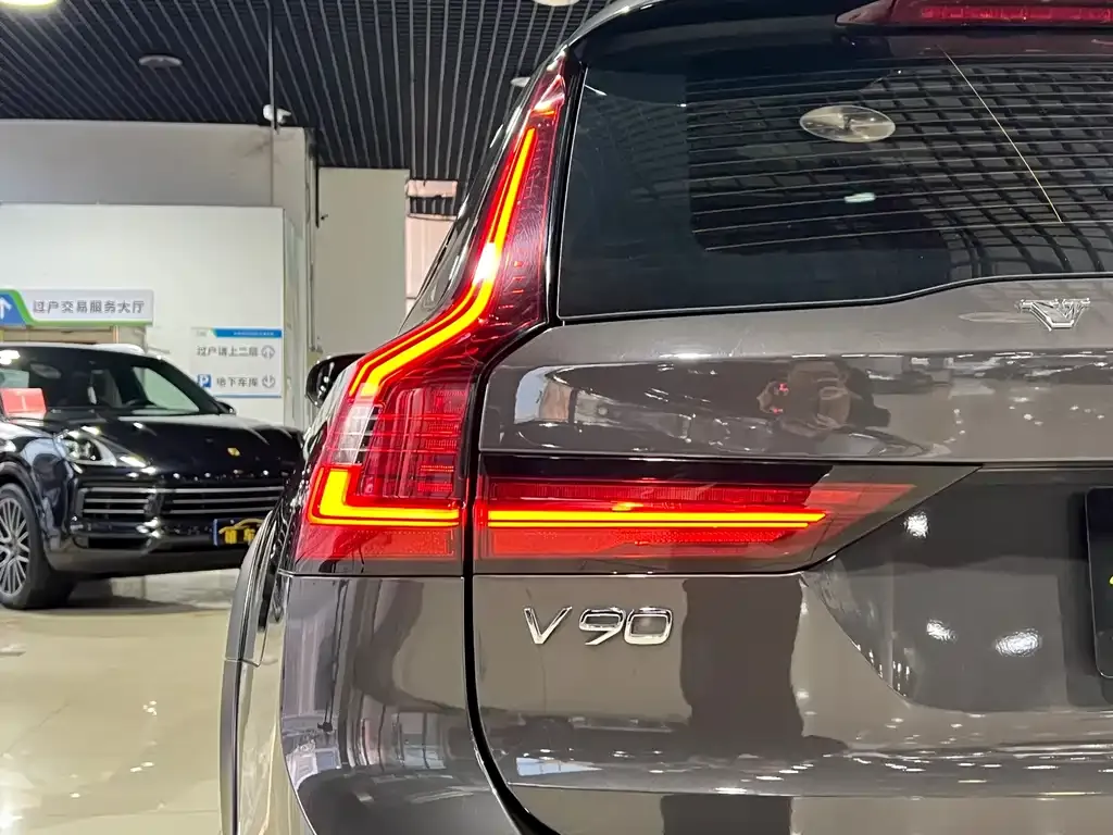 Volvo V90 — фото 4