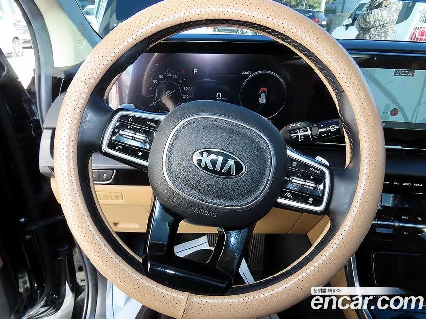 Kia Carnival — фото 10