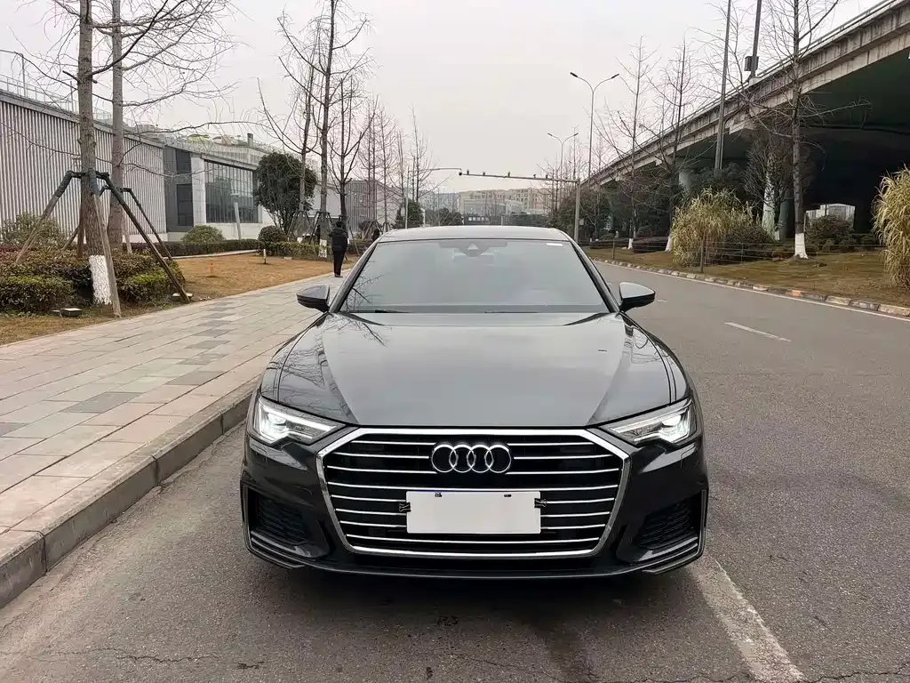 Audi A6L 2022 из CN, фото 4
