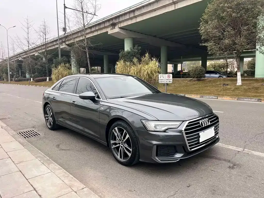 Audi A6L 2022 из CN, фото 10
