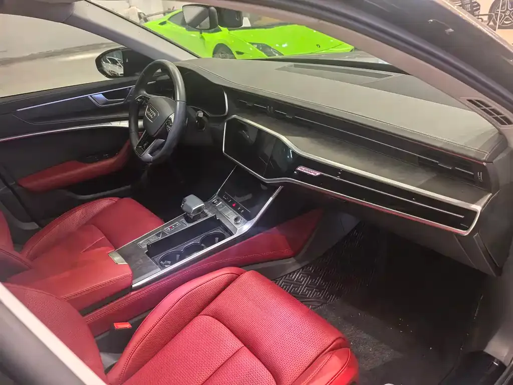 Audi A6L 2022 из CN, фото 2