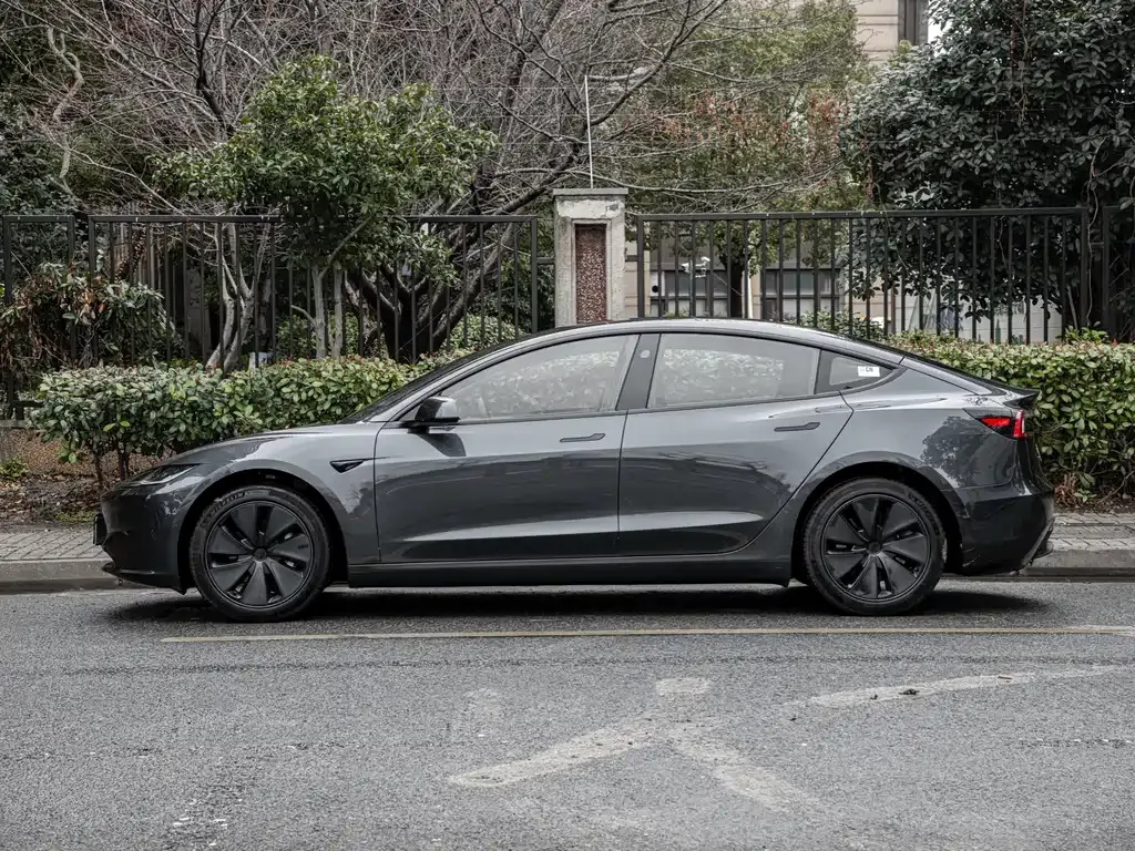 Tesla Model 3 2024 из CN, фото 7