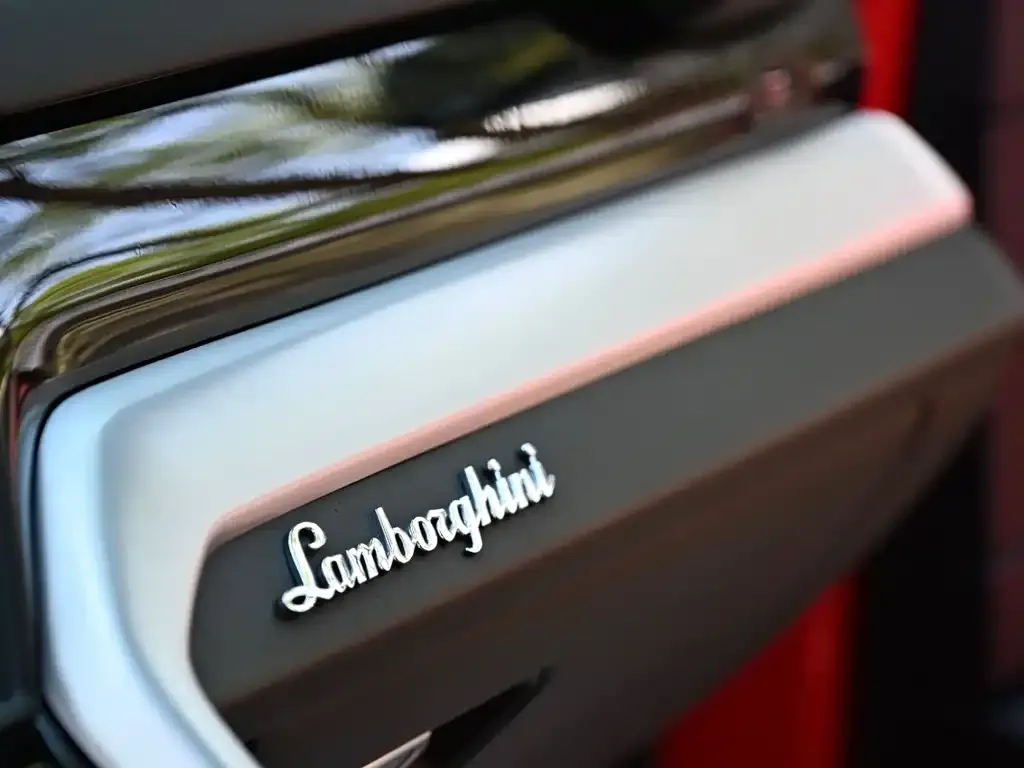 Lamborghini Urus 2021 из CN, фото 2