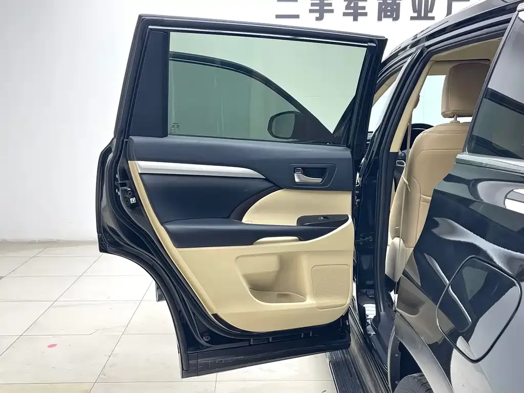 Toyota Highlander 2021 из CN, фото 6