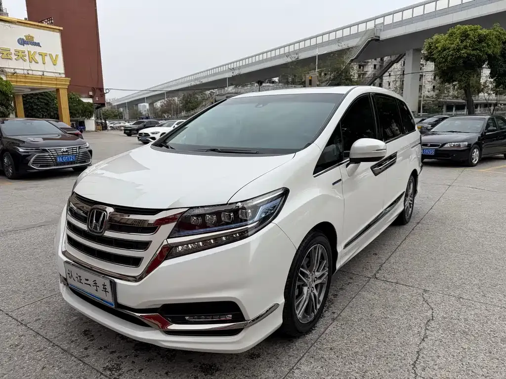 Honda Elysion 2021 из CN, фото 1