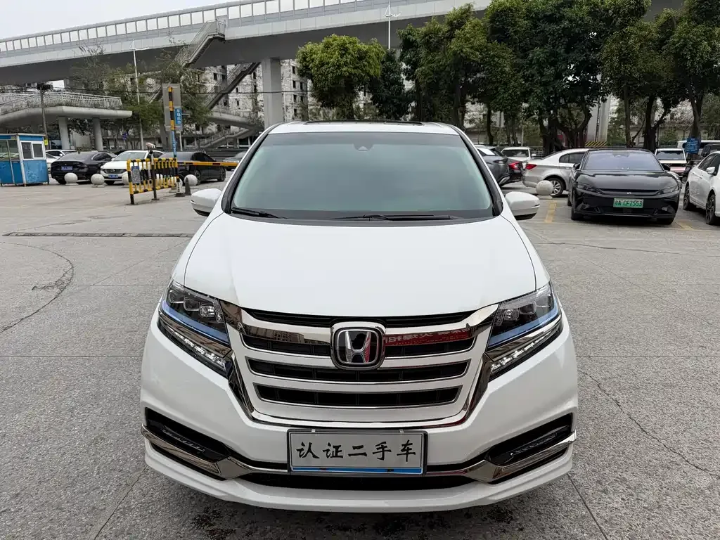 Honda Elysion 2021 из CN, фото 10