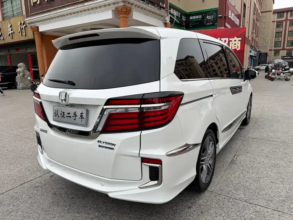 Honda Elysion 2021 из CN, фото 3