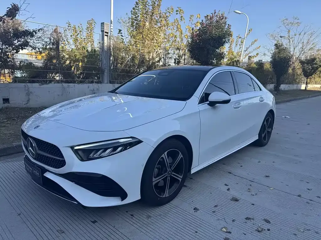 Mercedes-Benz A-Class 2023 из CN, фото 1