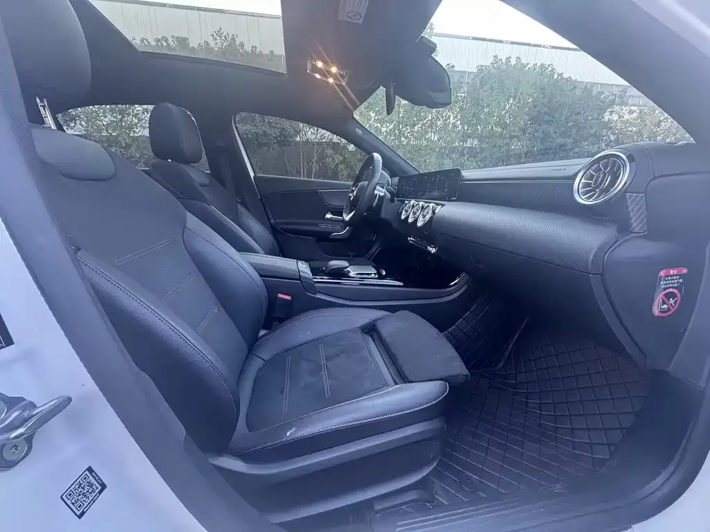 Mercedes-Benz A-Class 2023 из CN, фото 7
