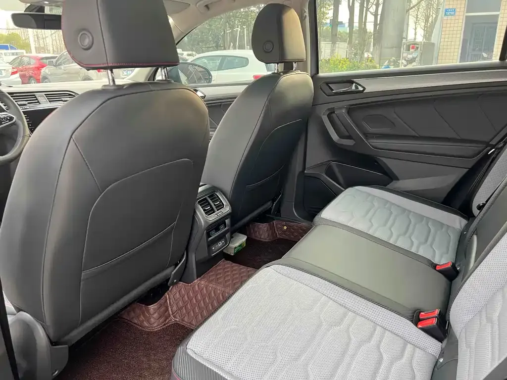 Volkswagen Tiguan X 2021 из CN, фото 10