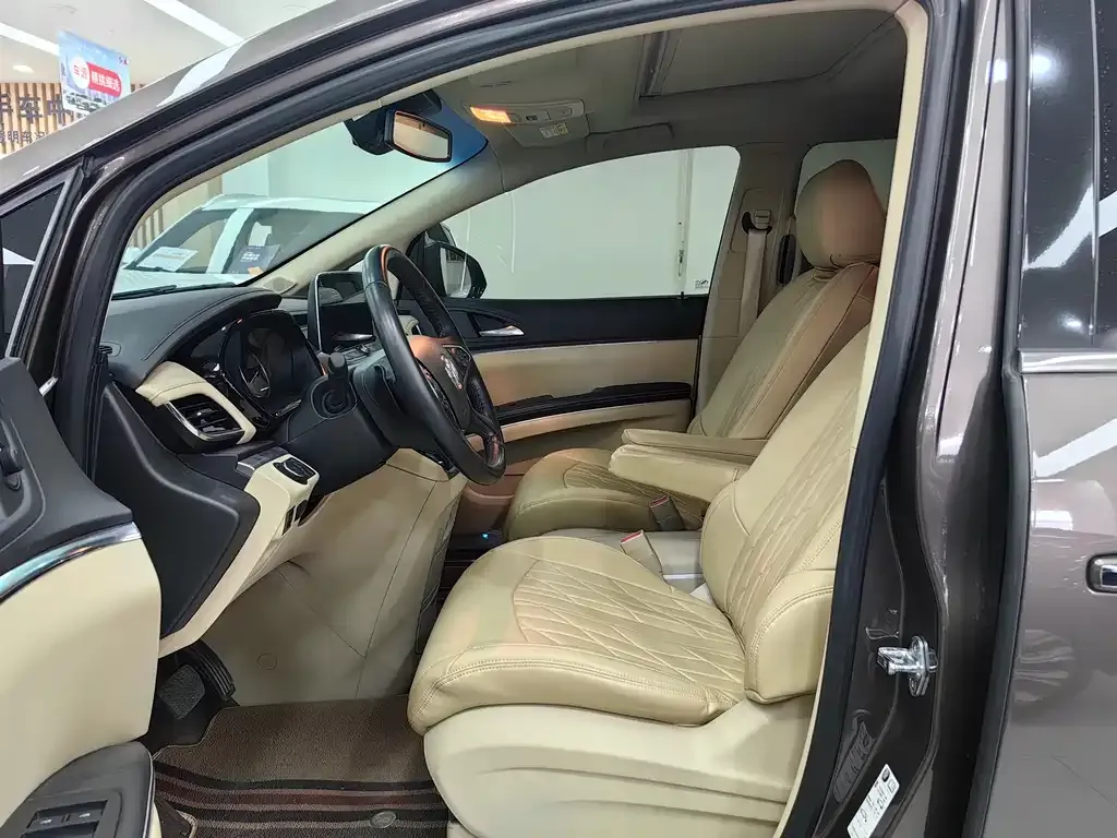Buick GL8 2024 из CN, фото 5