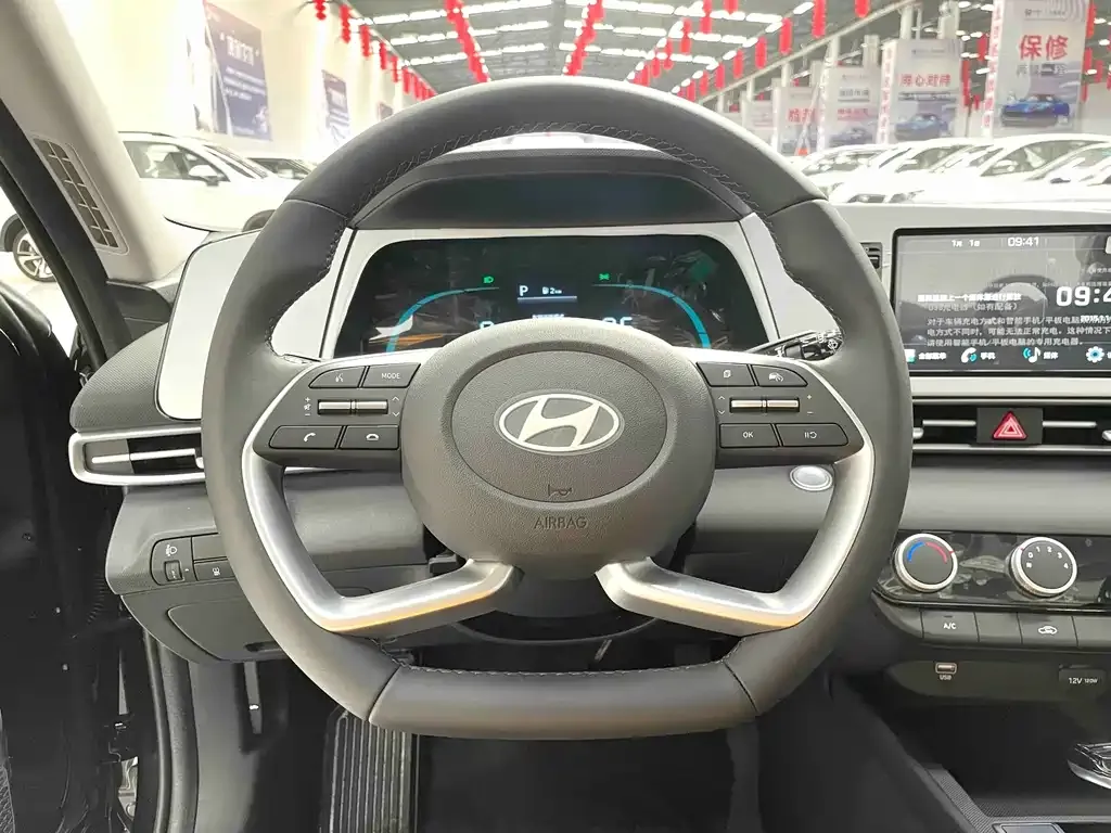Hyundai Elantra 2026 из CN, фото 4