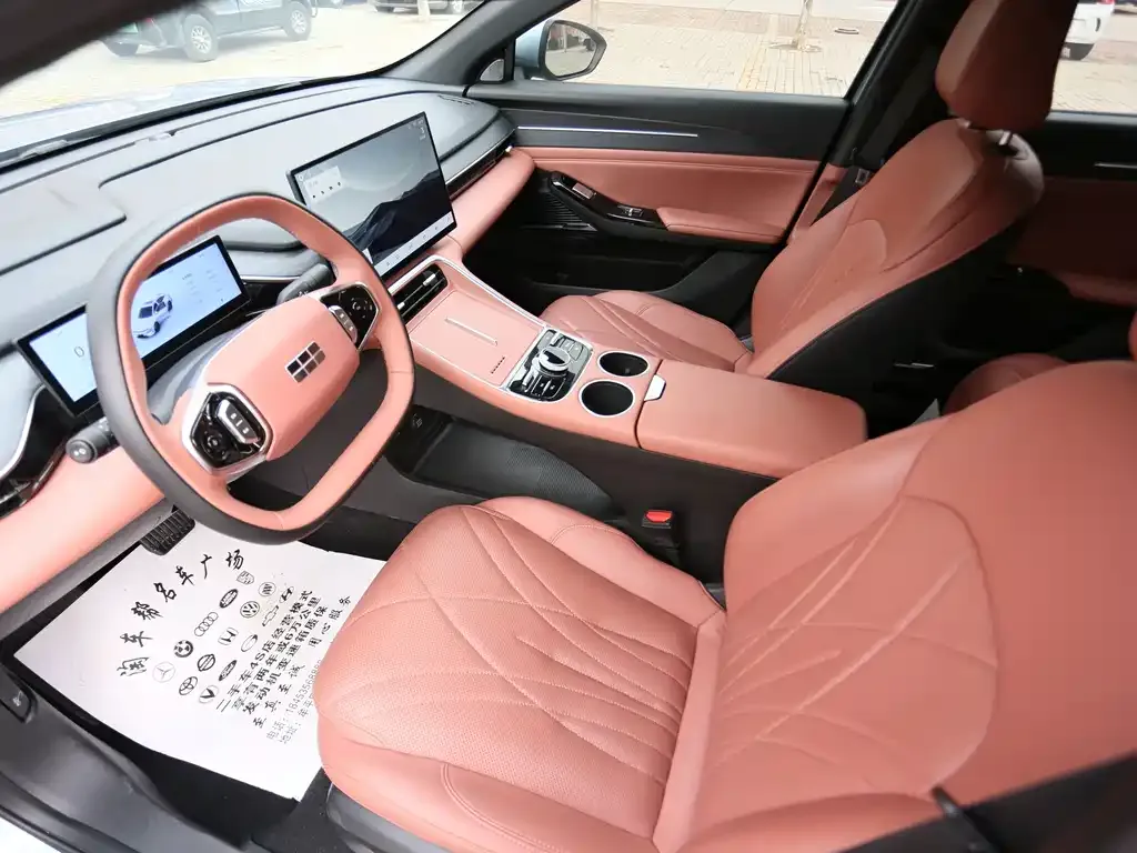 Geely Galaxy L6 — фото 3