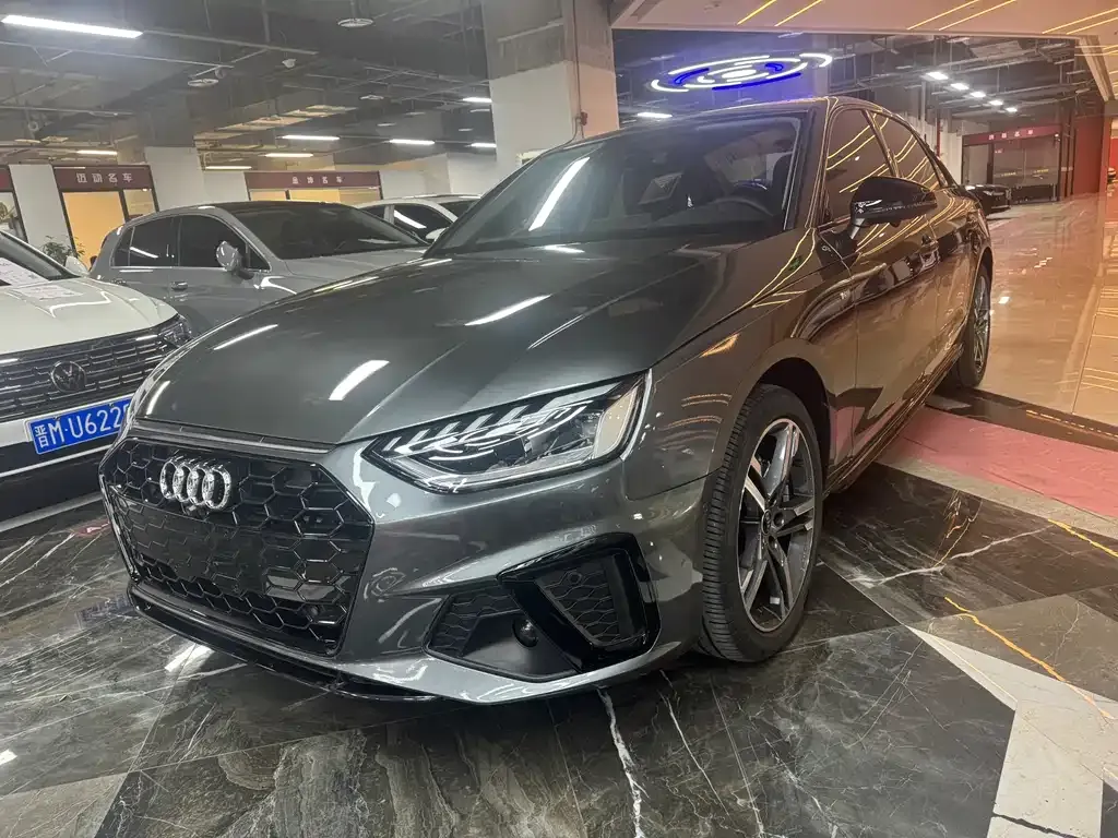 Audi A4L 2021 из CN, фото 1