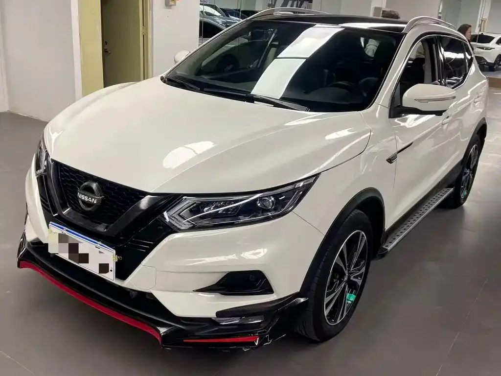 Nissan Qashqai — фото 1