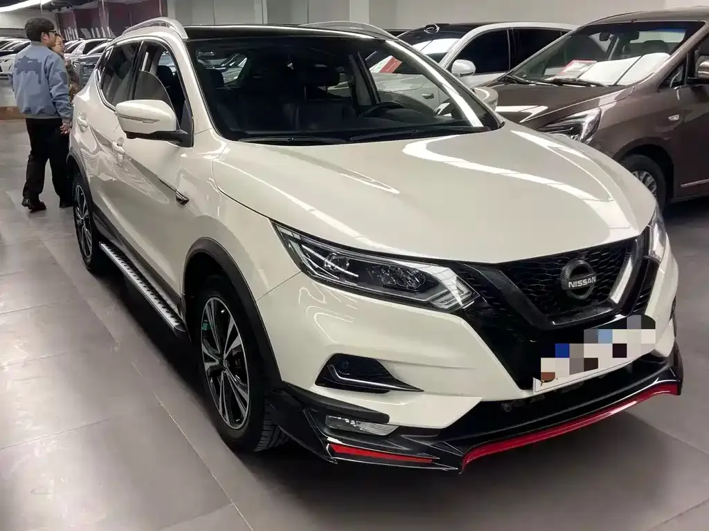 Nissan Qashqai — фото 4
