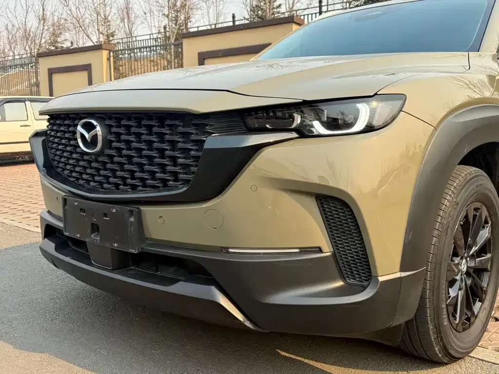 Mazda CX-50 2023 из CN, фото 4