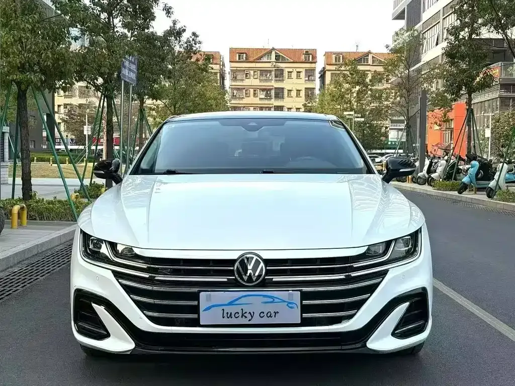 Volkswagen CC 2023 из CN, фото 7